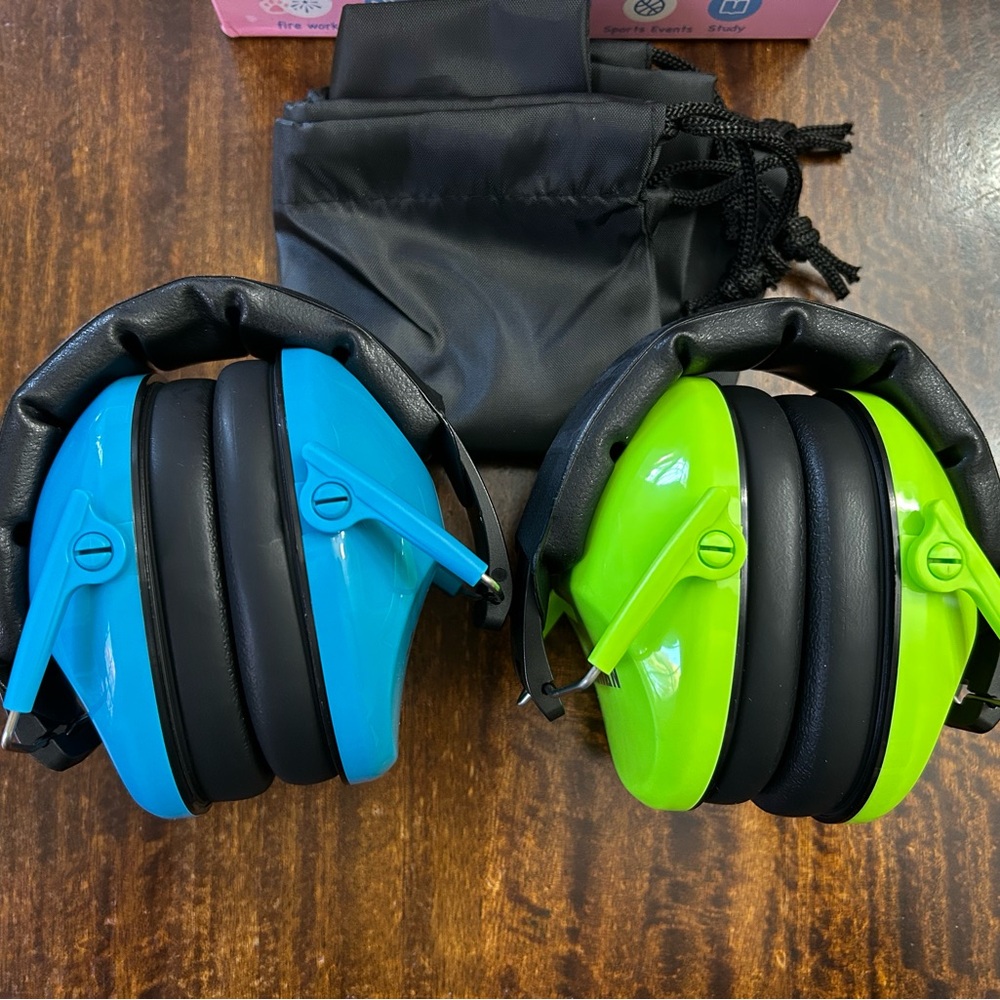ZOHAN Kids Noise Cancelling Headphones